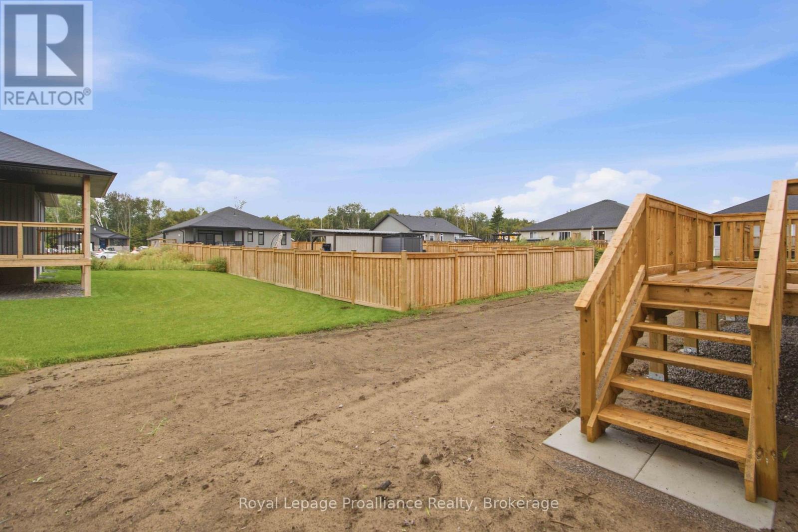 52 Mackenzie John Crescent Property Photo 19