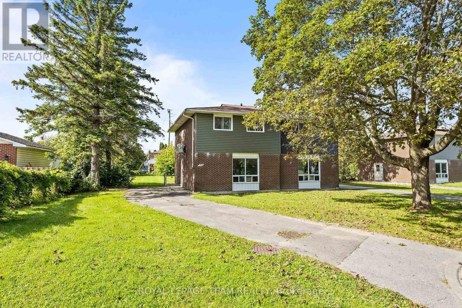205 Edwards Drive Property Photo 1