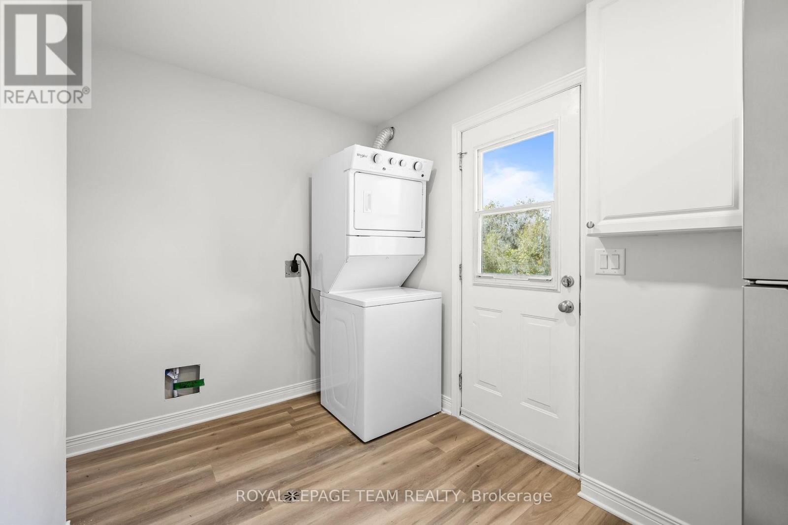 205 Edwards Drive Property Photo 6