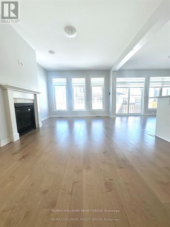863 Snowdrop Crescent Property Photo 3