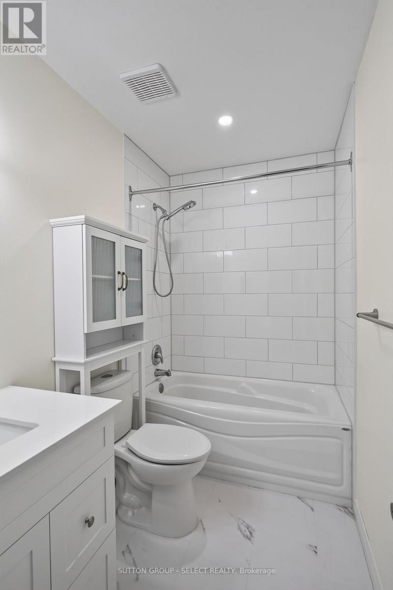 8 - 925 Lawson Road Property Photo 20