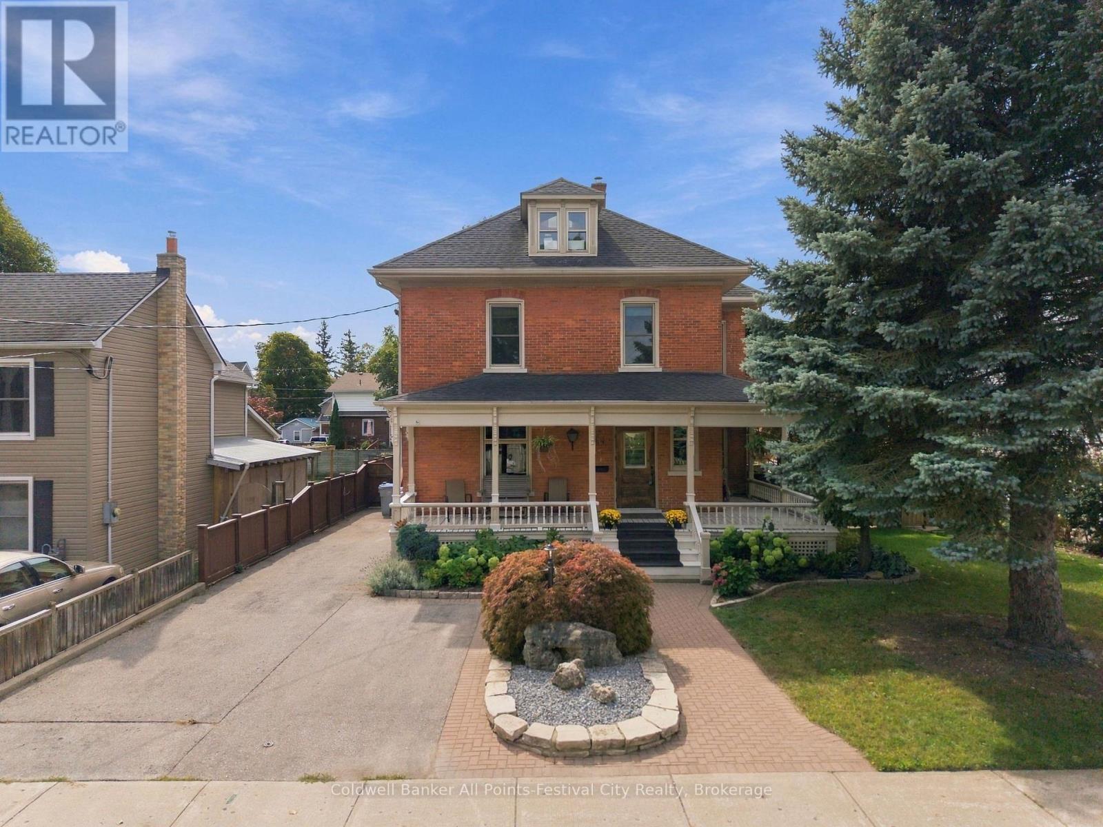 44 TRAFALGAR STREET