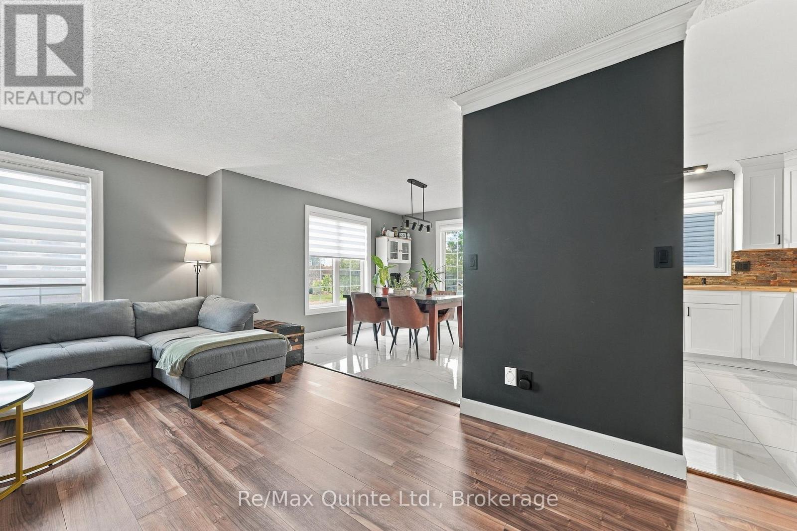 111 Cannifton Road N Property Photo 15