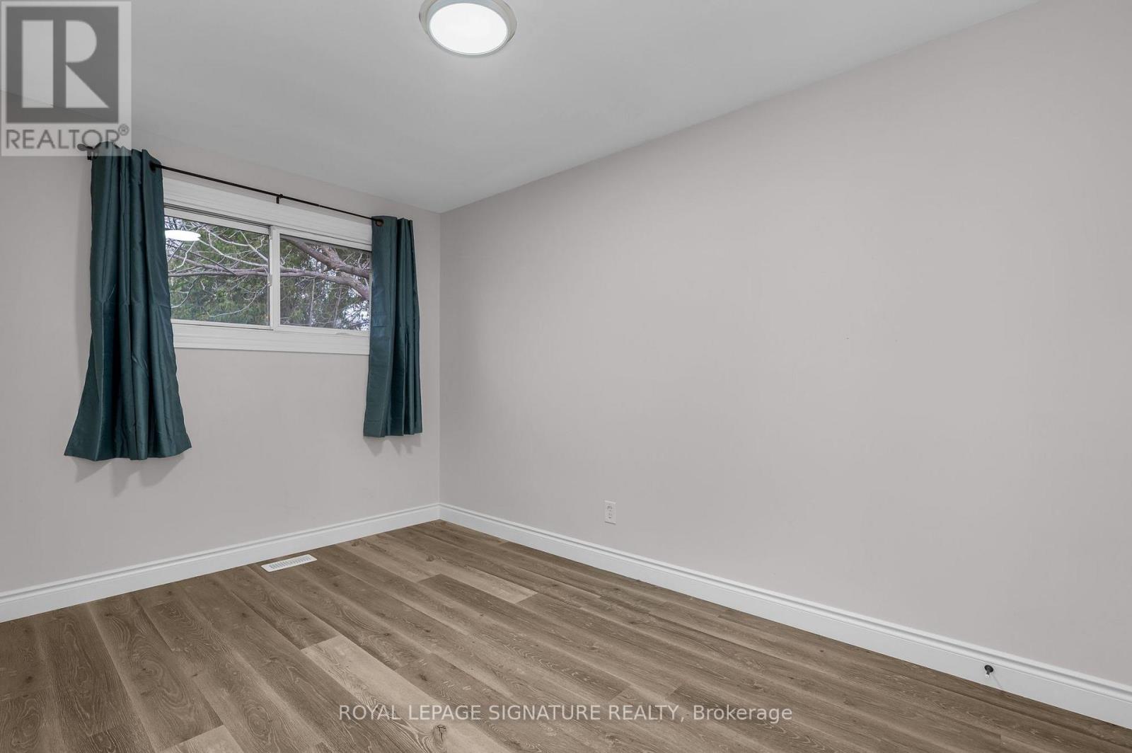 Main - 515 Queensdale Avenue E Property Photo 6