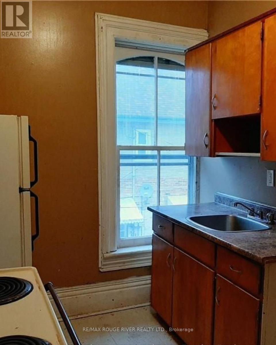 51 Lafayette Avenue Property Photo 2