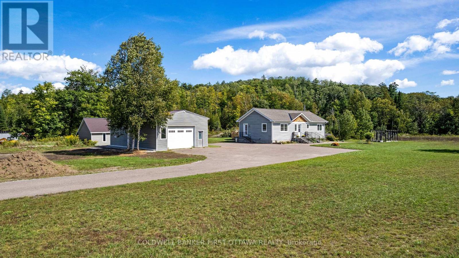 8688 Highway 511 Property Photo 3