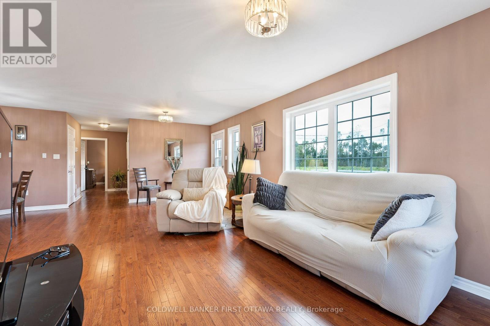8688 Highway 511 Property Photo 7