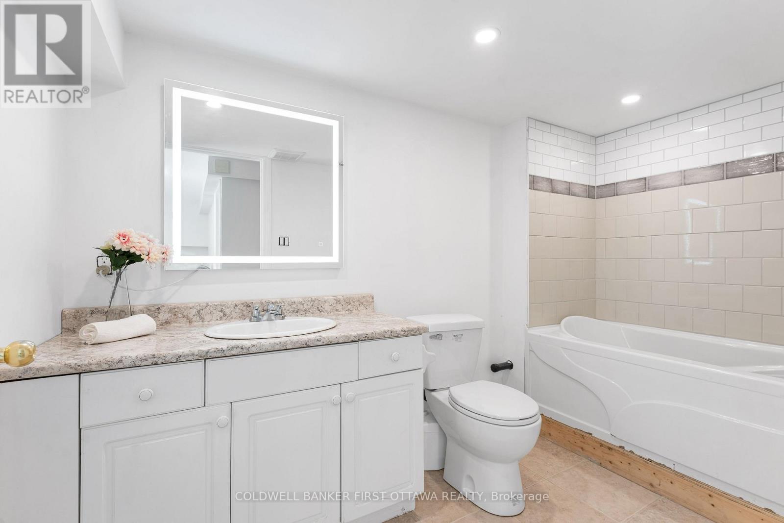 8688 Highway 511 Property Photo 22