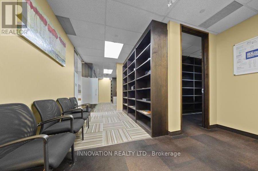 4275 Innes Road Property Photo 9