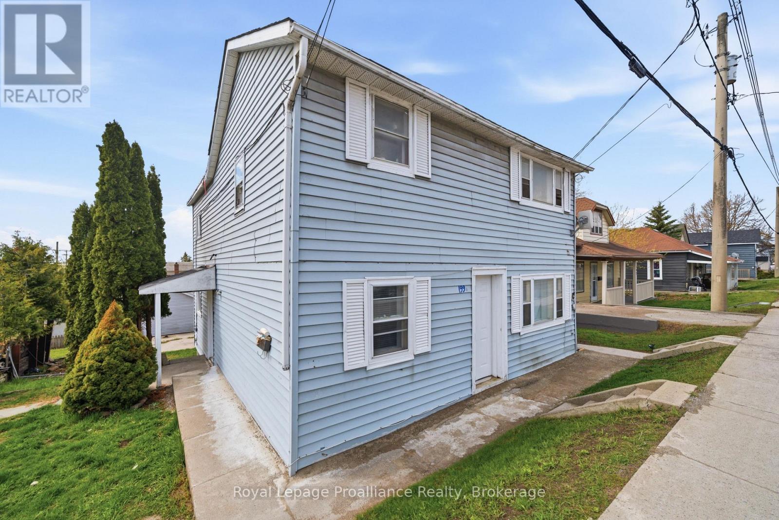 199 Dundas Street E Property Photo 1