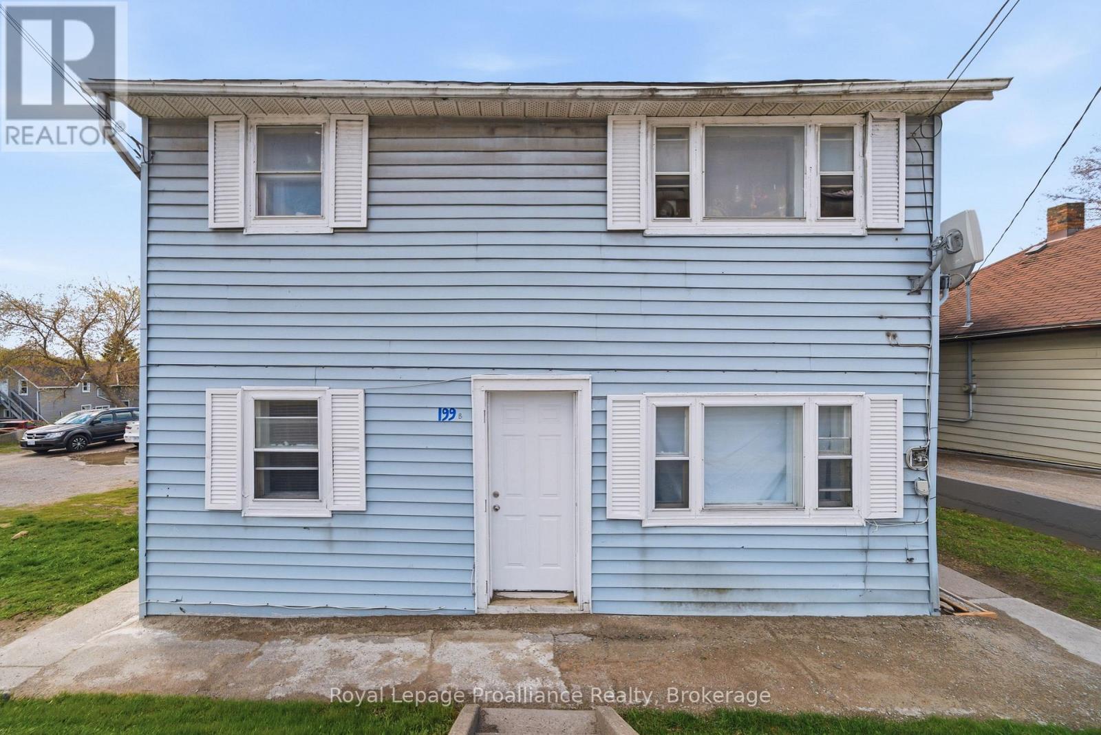 199 Dundas Street E Property Photo 2