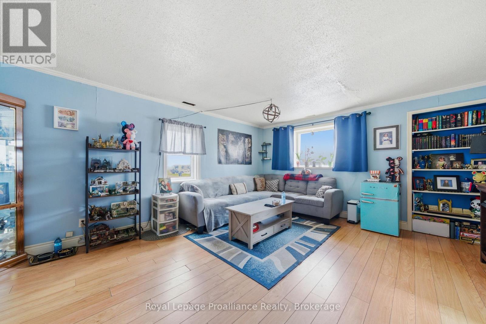 199 Dundas Street E Property Photo 23