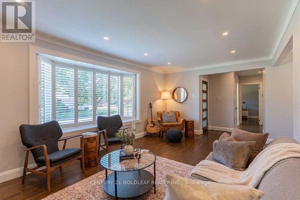 27 Roundhay Drive Property Photo 4