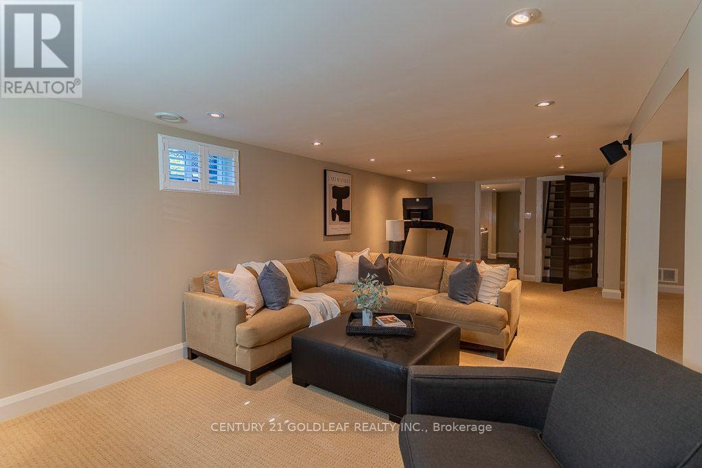 27 Roundhay Drive Property Photo 25
