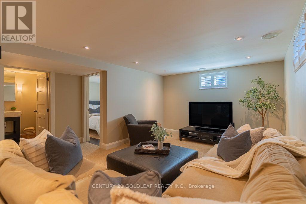 27 Roundhay Drive Property Photo 27