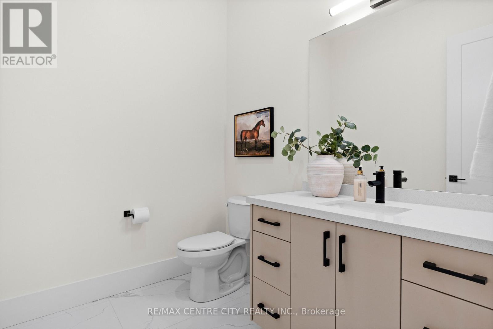 53900 Heritage Line Property Photo 21