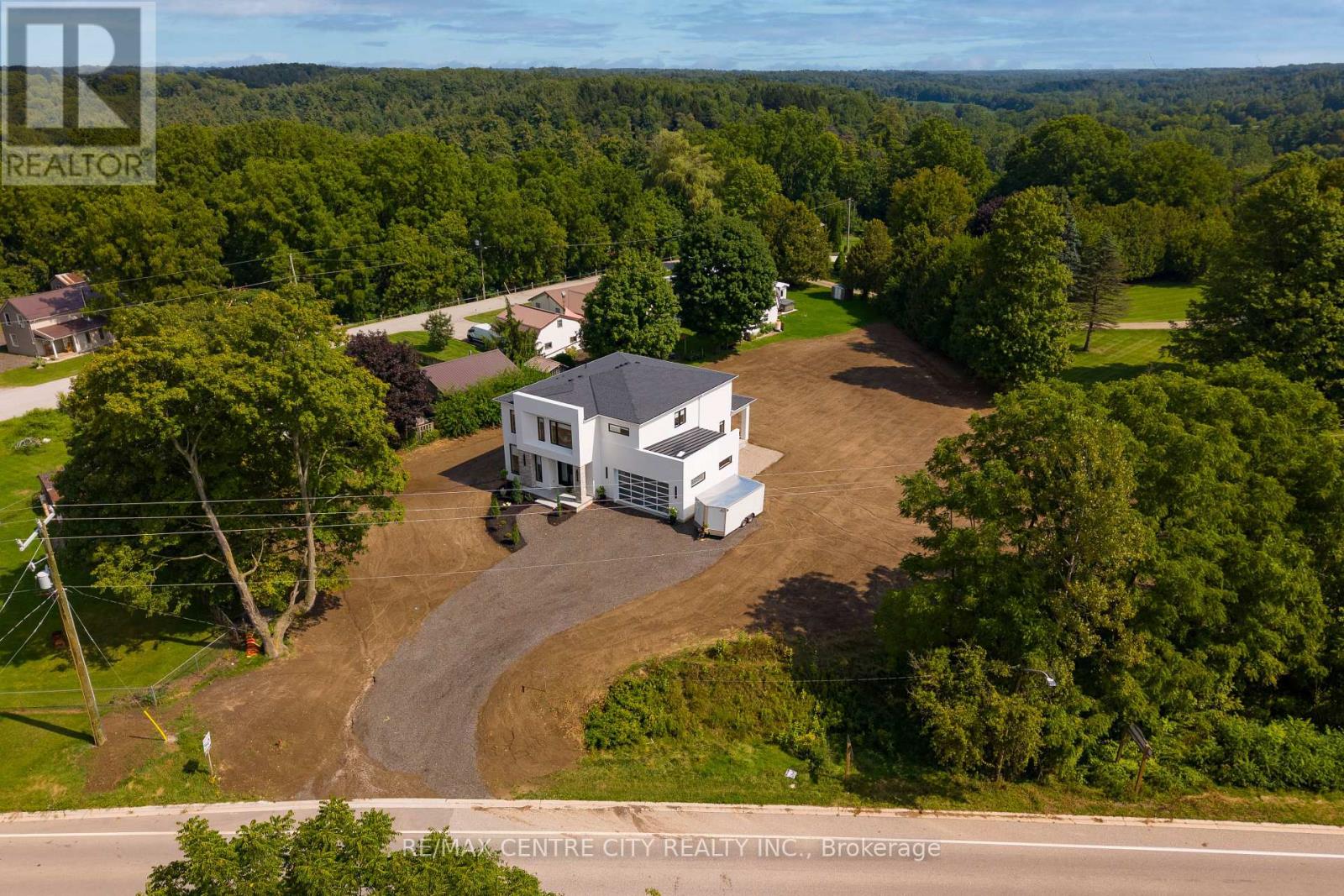 53900 Heritage Line Property Photo 50