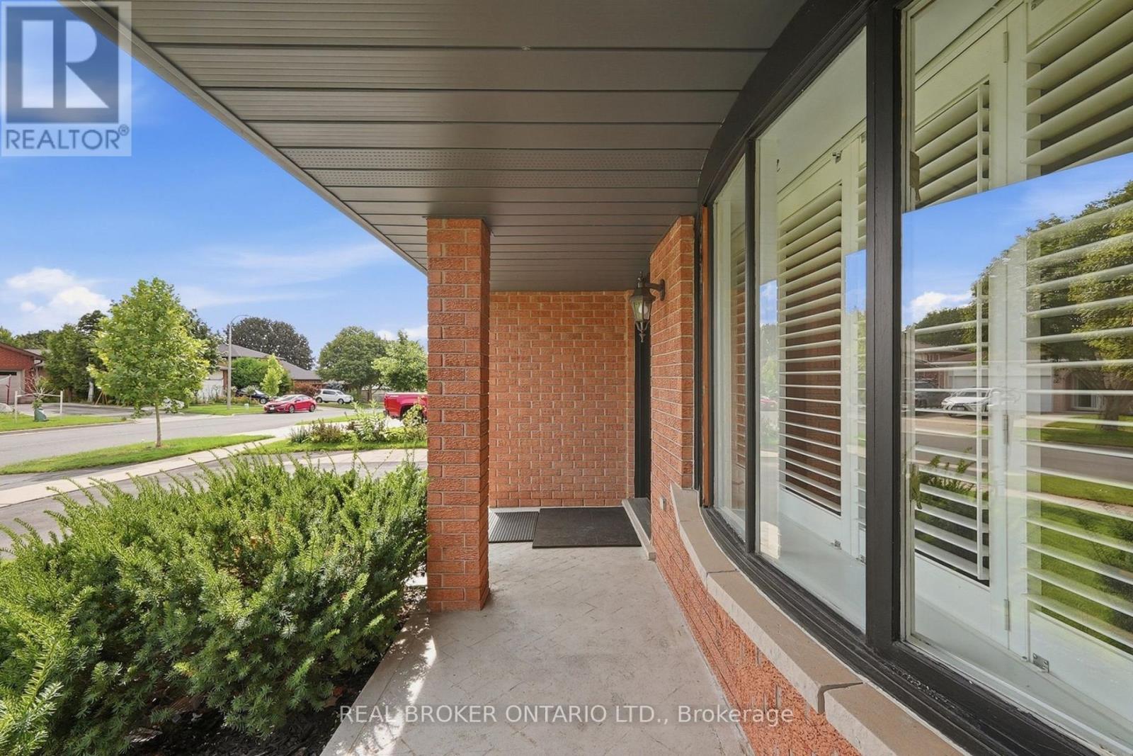 60 Ebydale Drive Property Photo 5