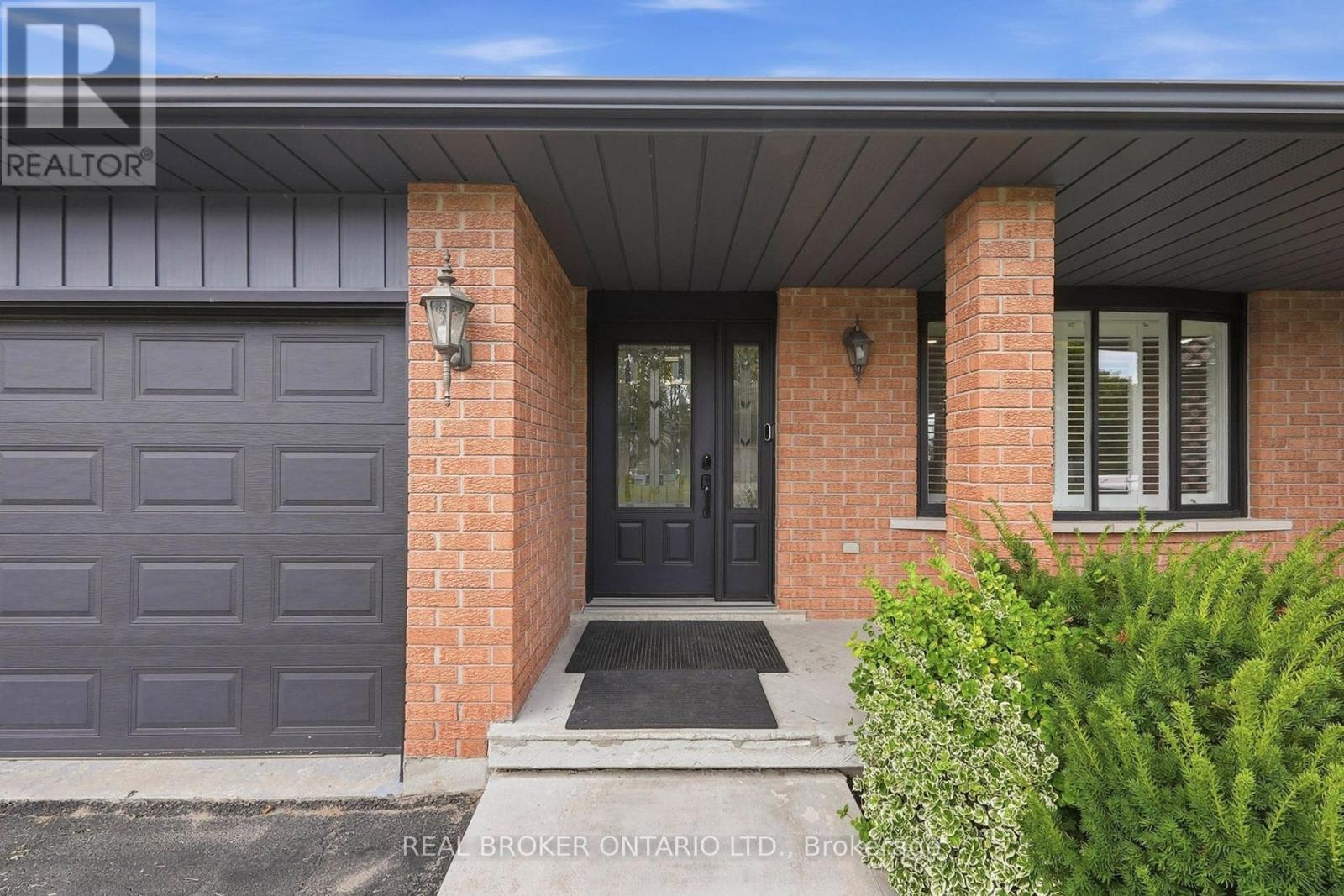 60 Ebydale Drive Property Photo 6