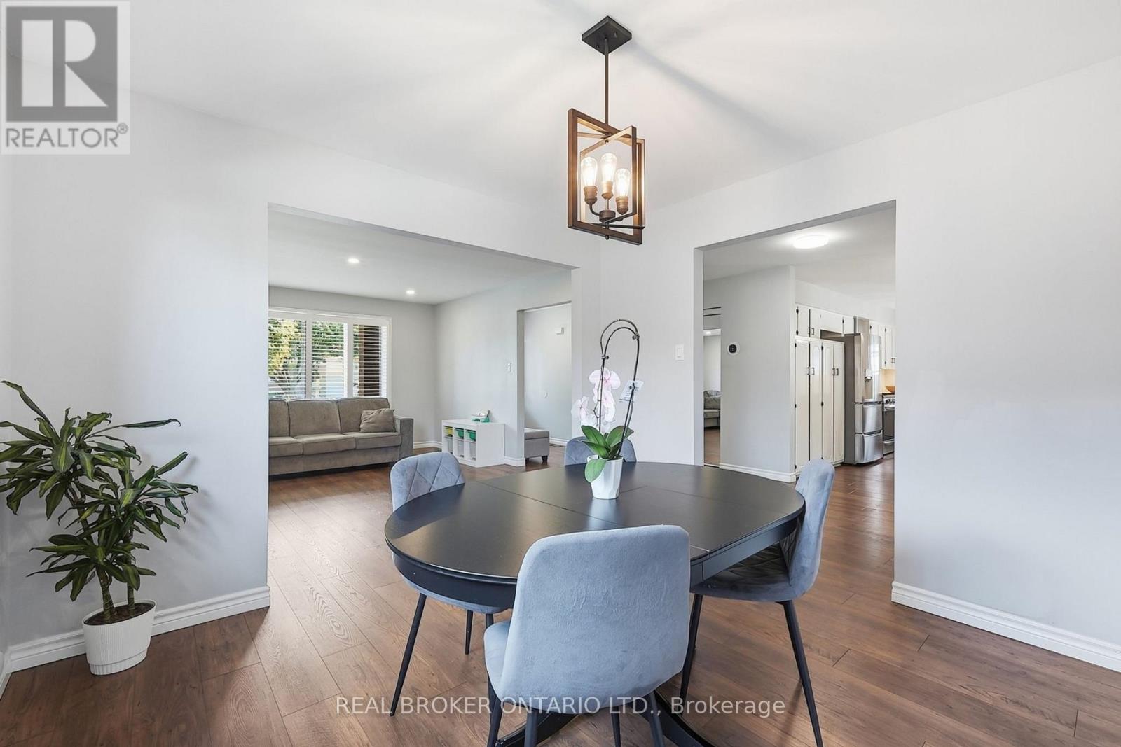 60 Ebydale Drive Property Photo 10