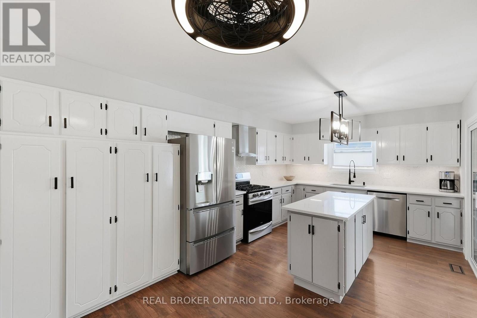 60 Ebydale Drive Property Photo 12