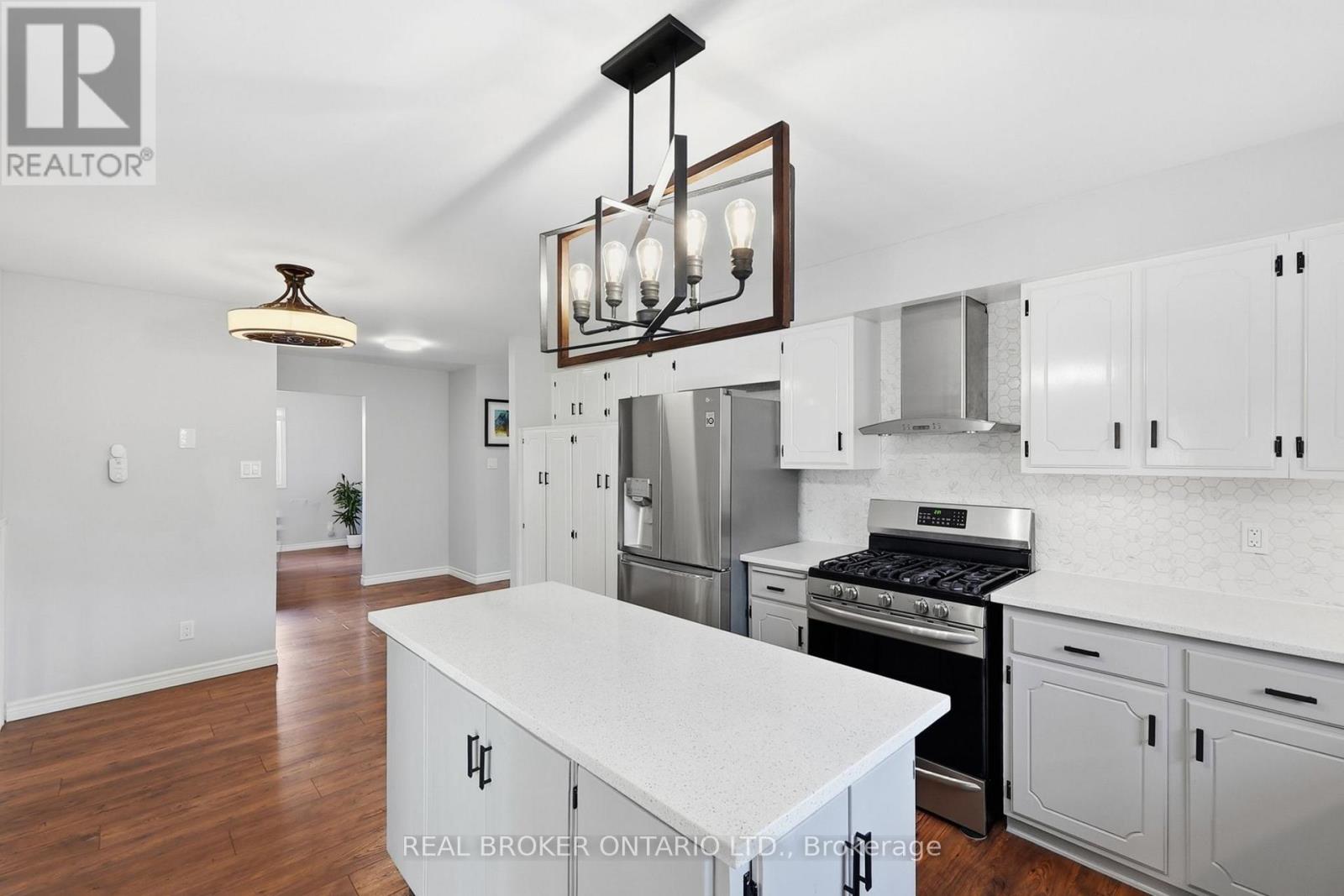60 Ebydale Drive Property Photo 14