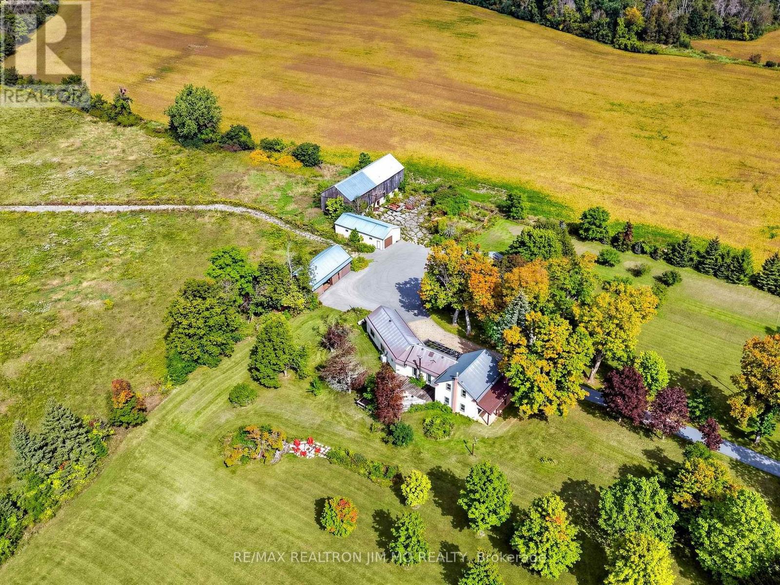 660 Fourth Line Property Photo 1