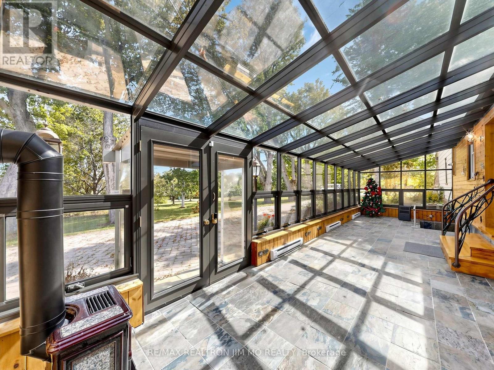 660 Fourth Line Property Photo 24