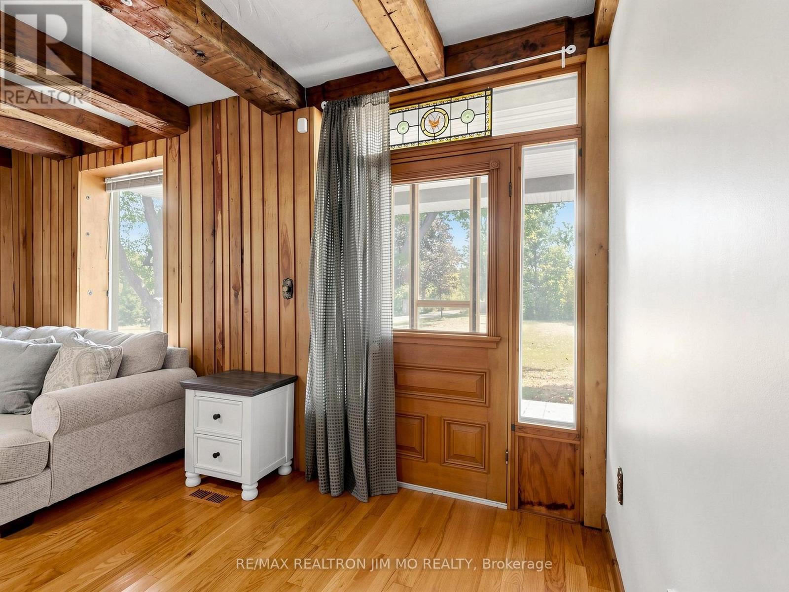 660 Fourth Line Property Photo 30