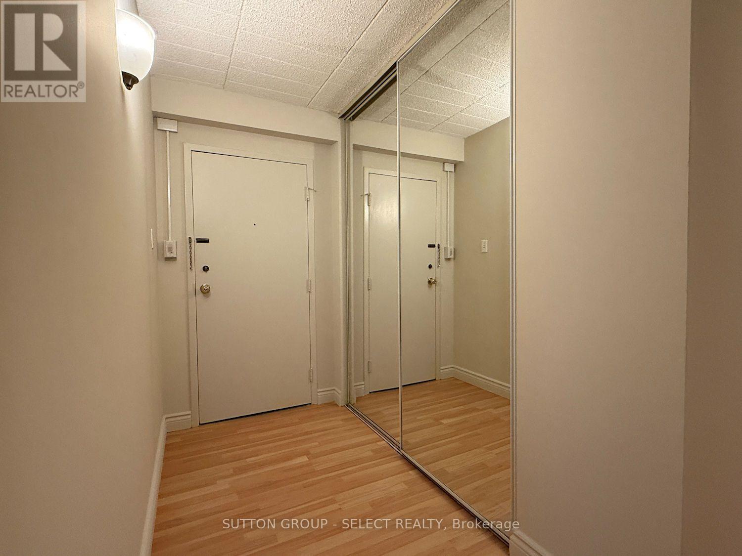 203 - 80 Breckenridge Drive Property Photo 5
