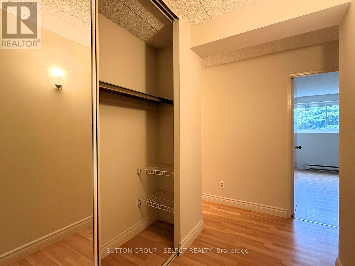 203 - 80 Breckenridge Drive Property Photo 7