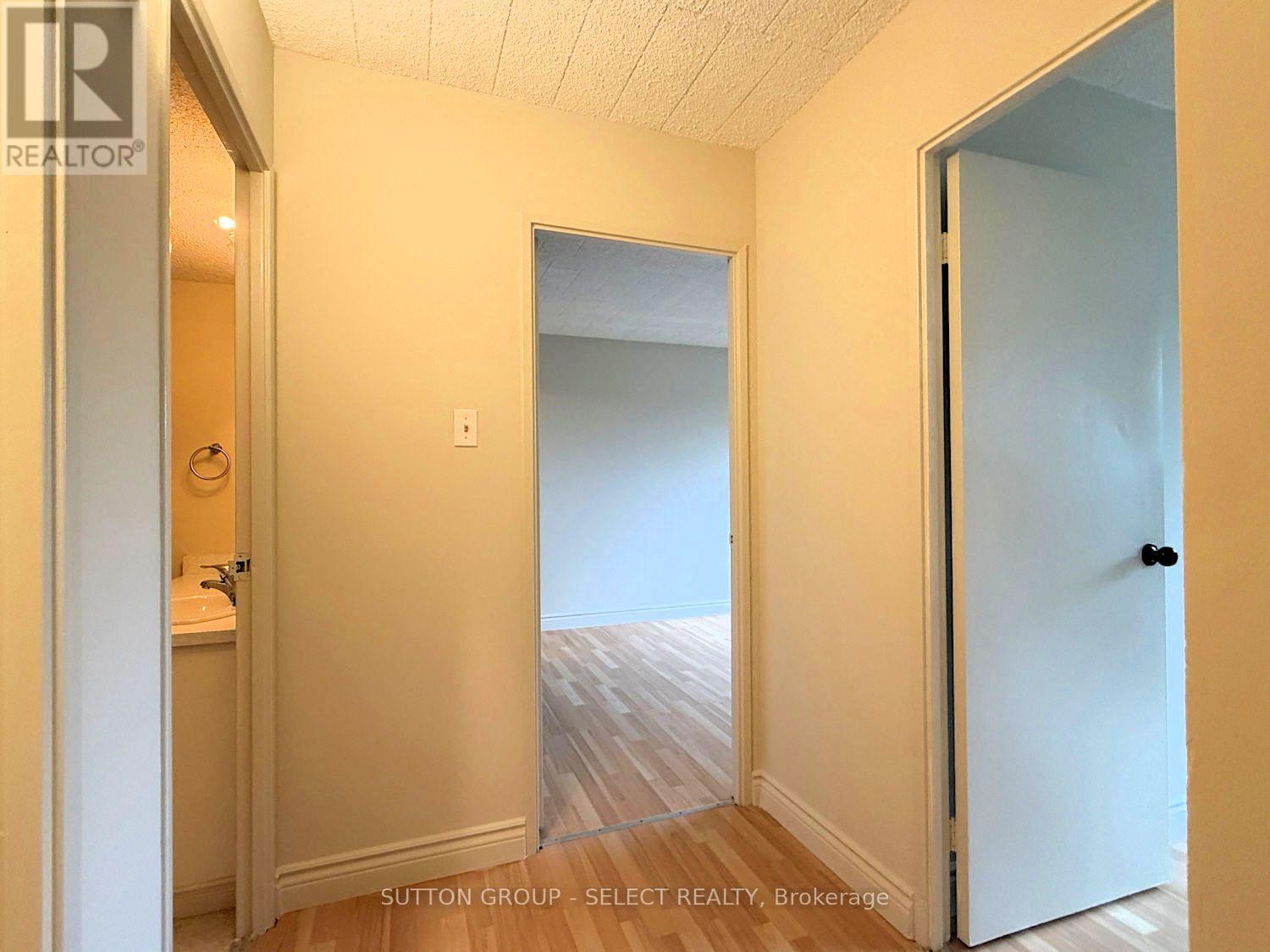 203 - 80 Breckenridge Drive Property Photo 18