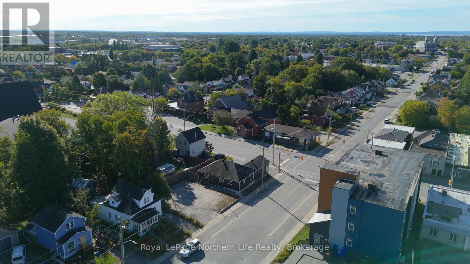 1 - 1210 Cassells Street Property Photo 2
