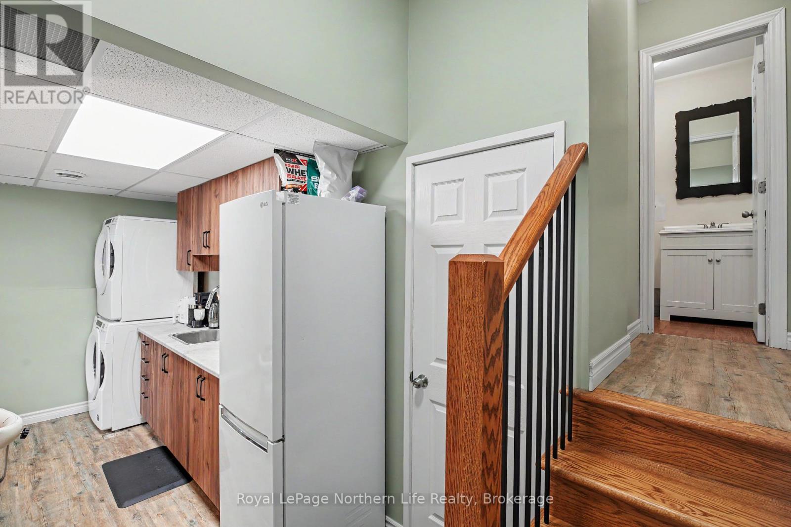 1 - 1210 Cassells Street Property Photo 20