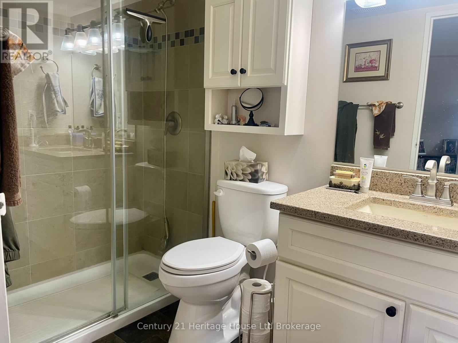 202 - 163 Ferguson Avenue Property Photo 8