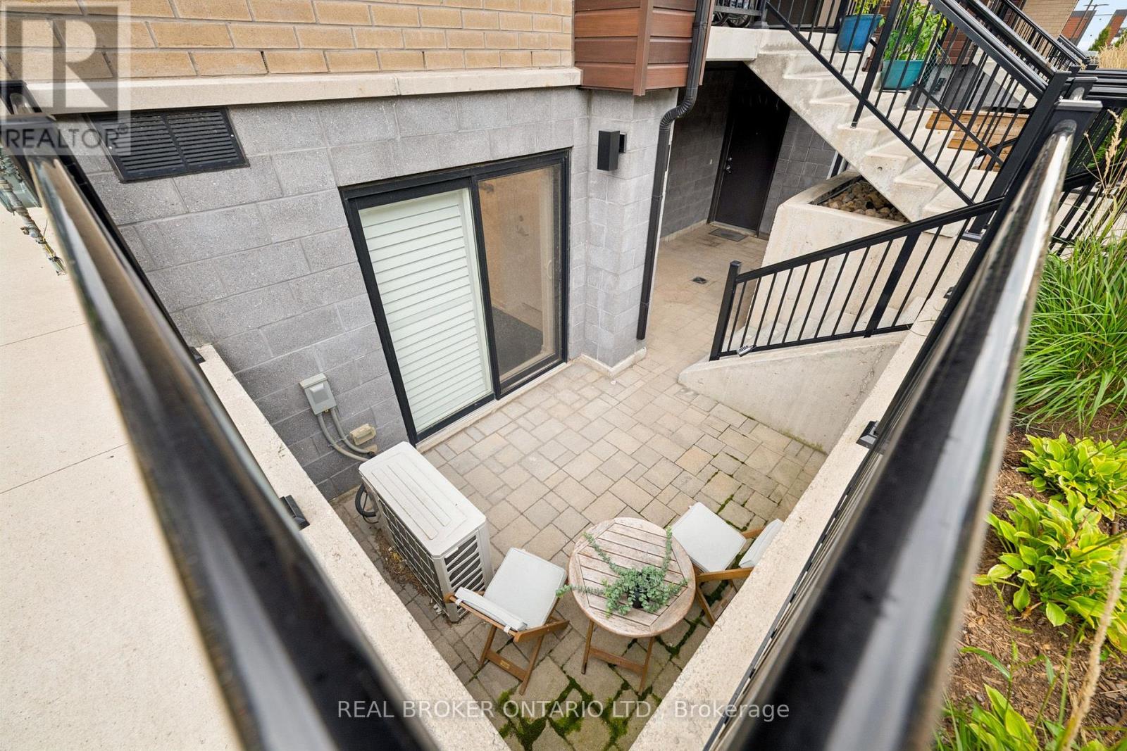 A1 - 10 Palace Street Property Photo 4