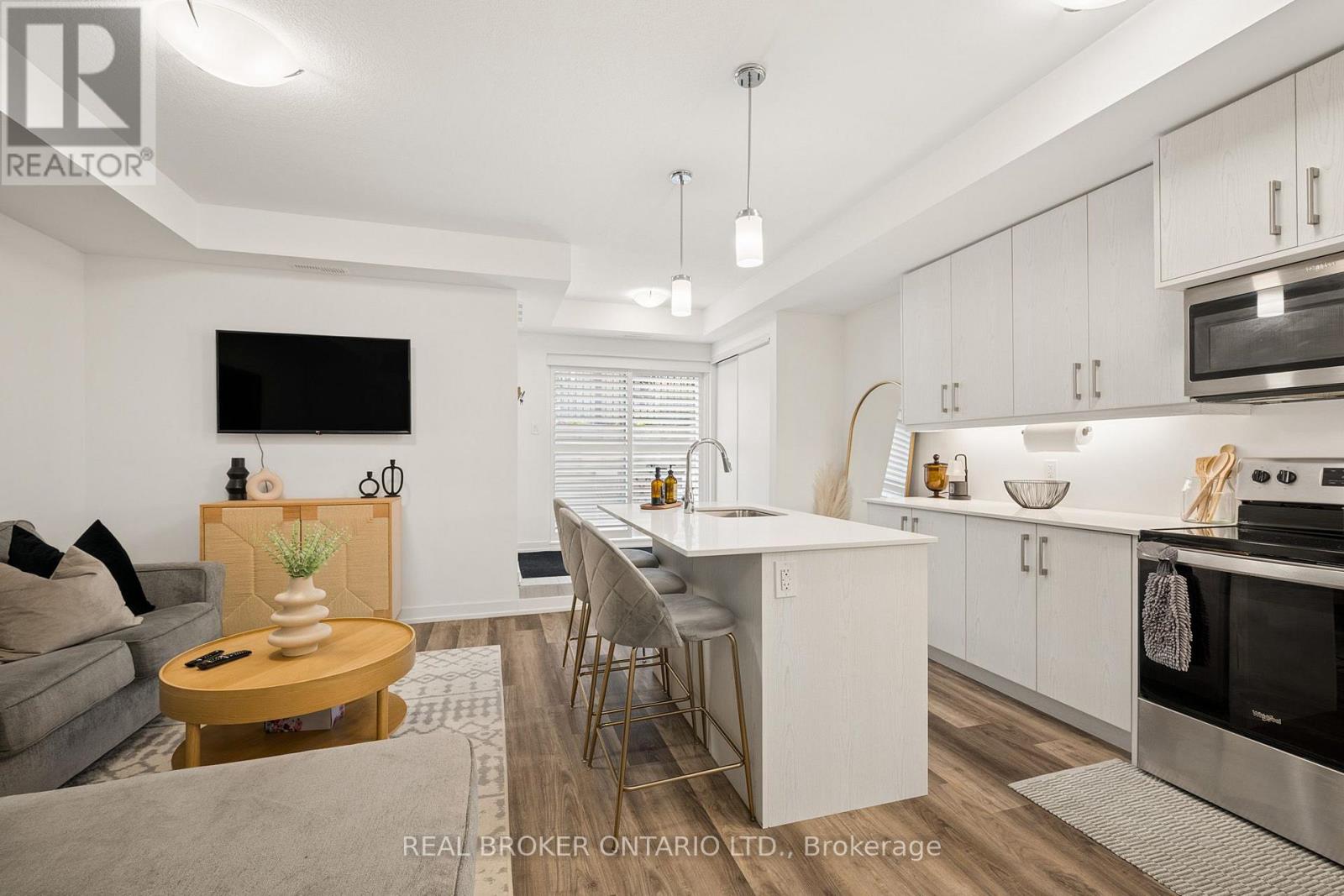 A1 - 10 Palace Street Property Photo 10