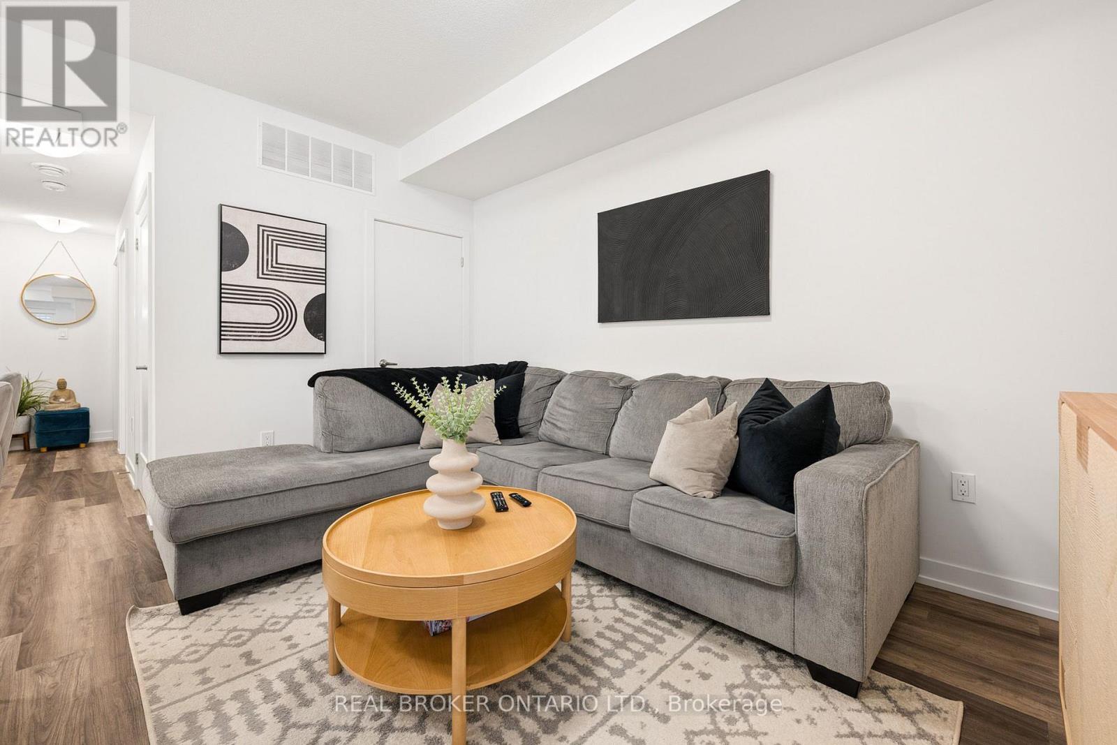 A1 - 10 Palace Street Property Photo 13