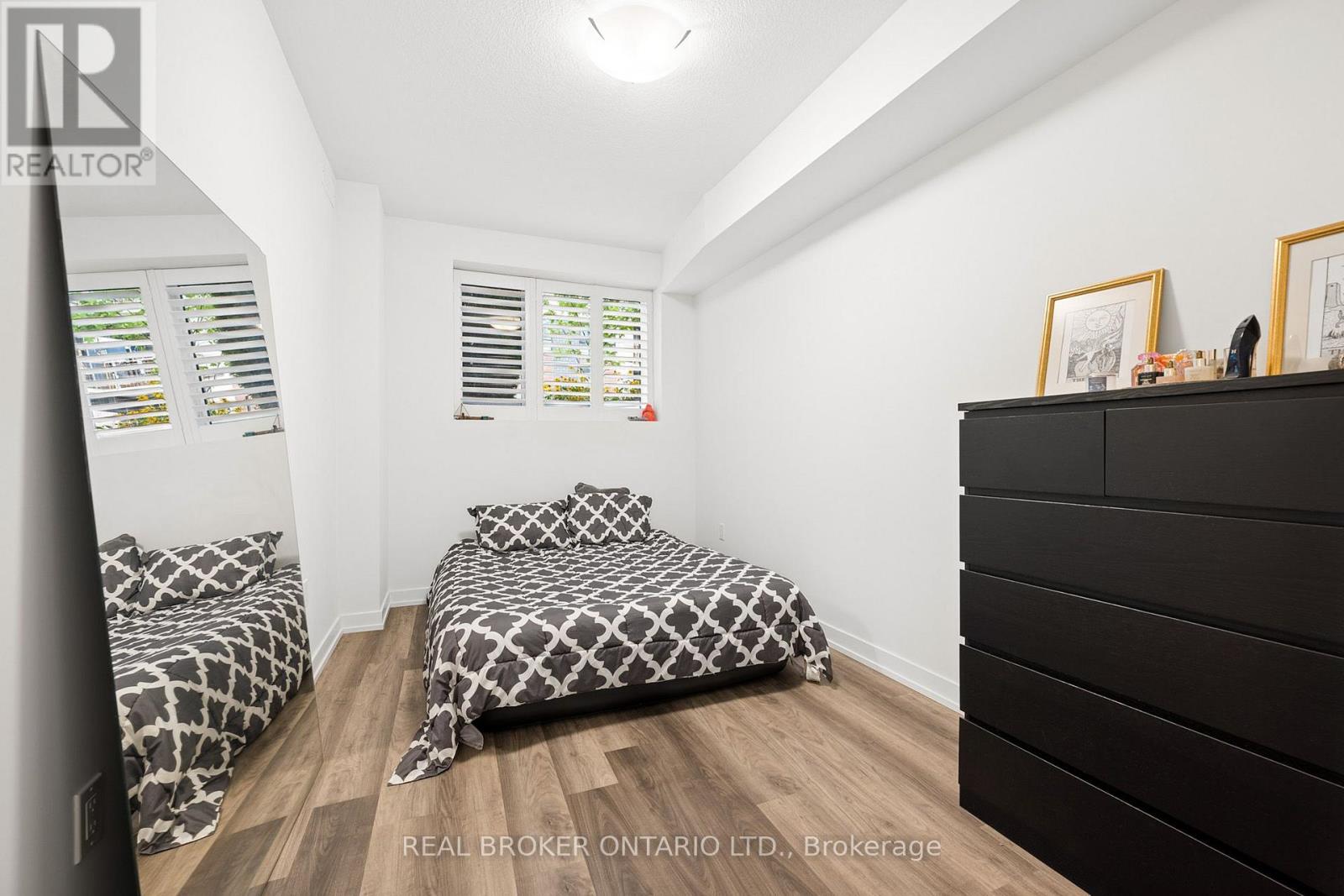 A1 - 10 Palace Street Property Photo 24