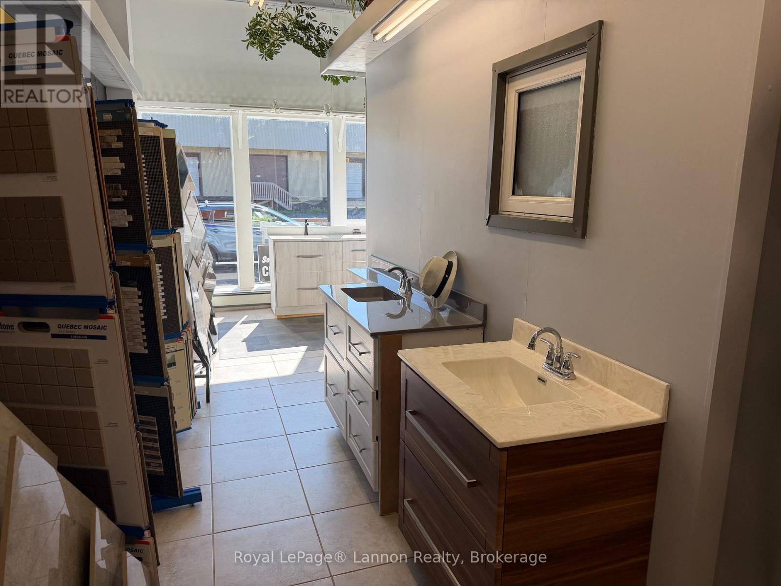 325 Simpson Street Property Photo 10