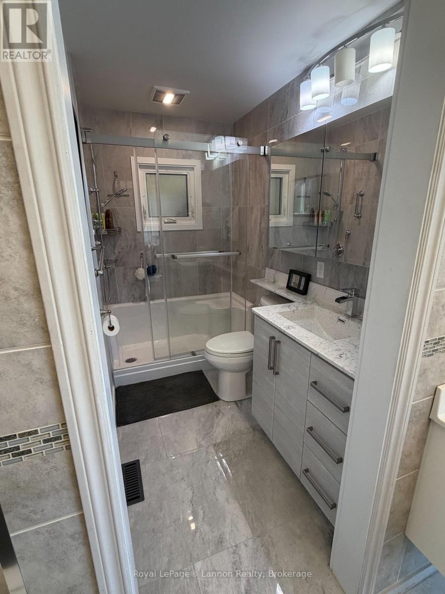 325 Simpson Street Property Photo 12