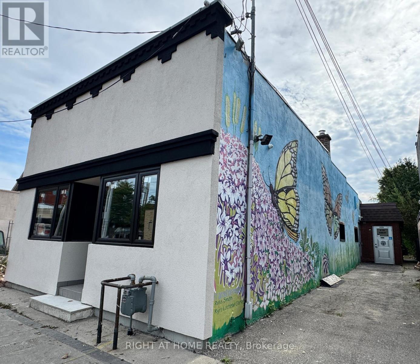A - 640 Concession Street E Property Photo 2