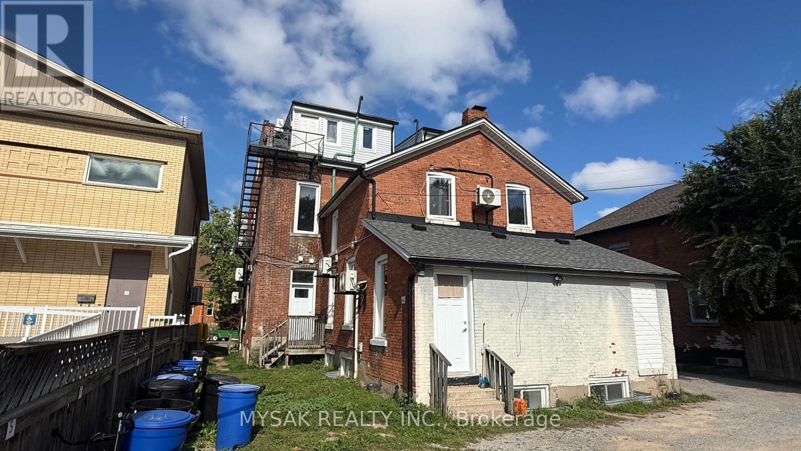 82-84 Welland Avenue Property Photo 20