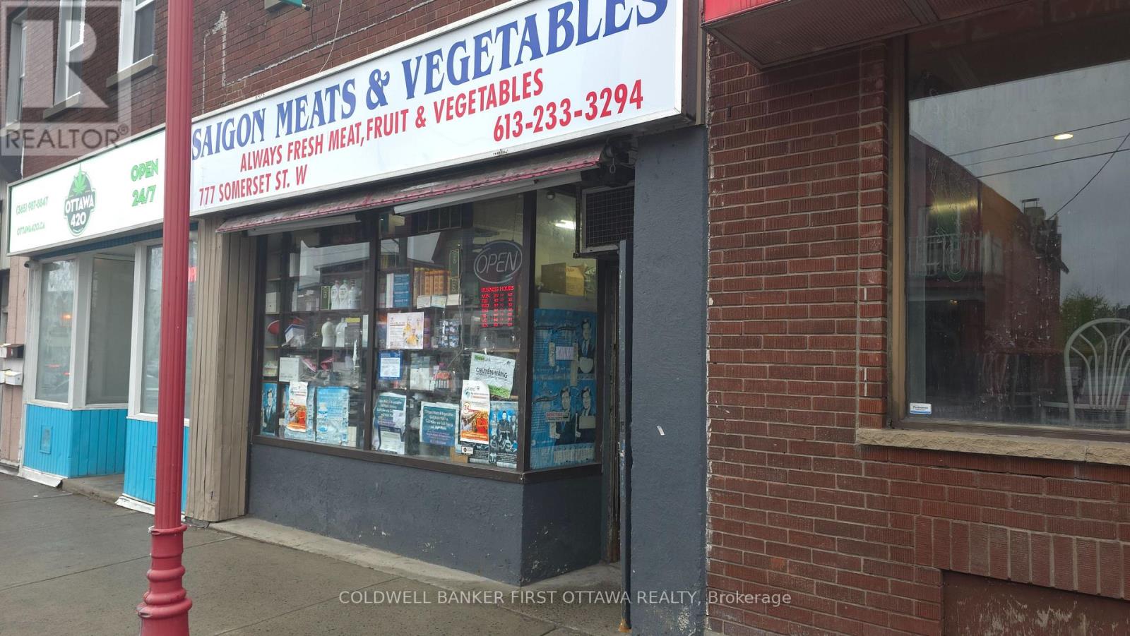 777 Somerset Street W Property Photo 1