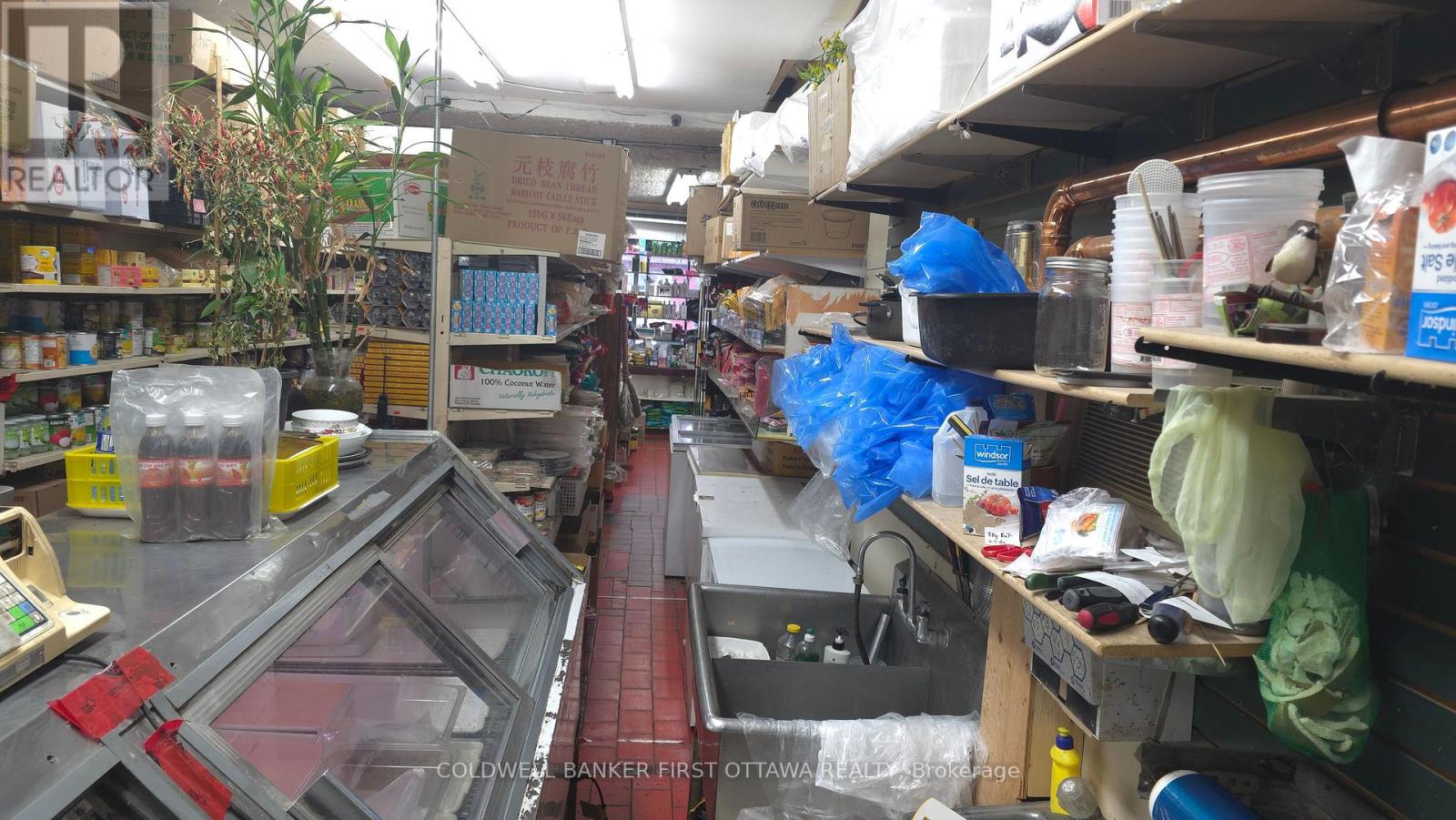 777 Somerset Street W Property Photo 11