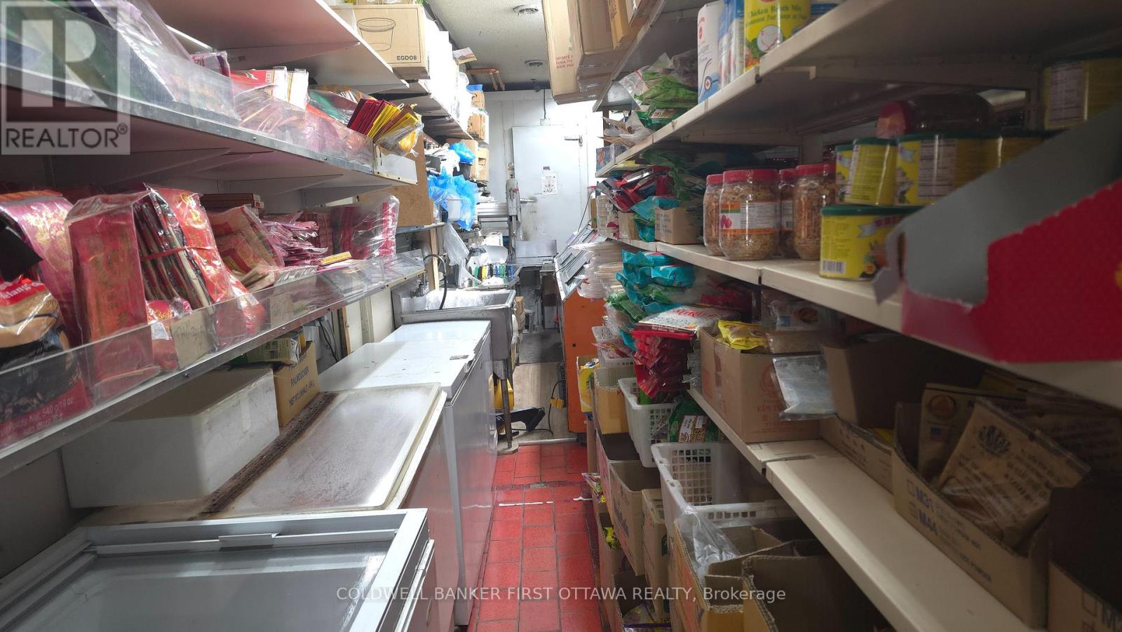 777 Somerset Street W Property Photo 12