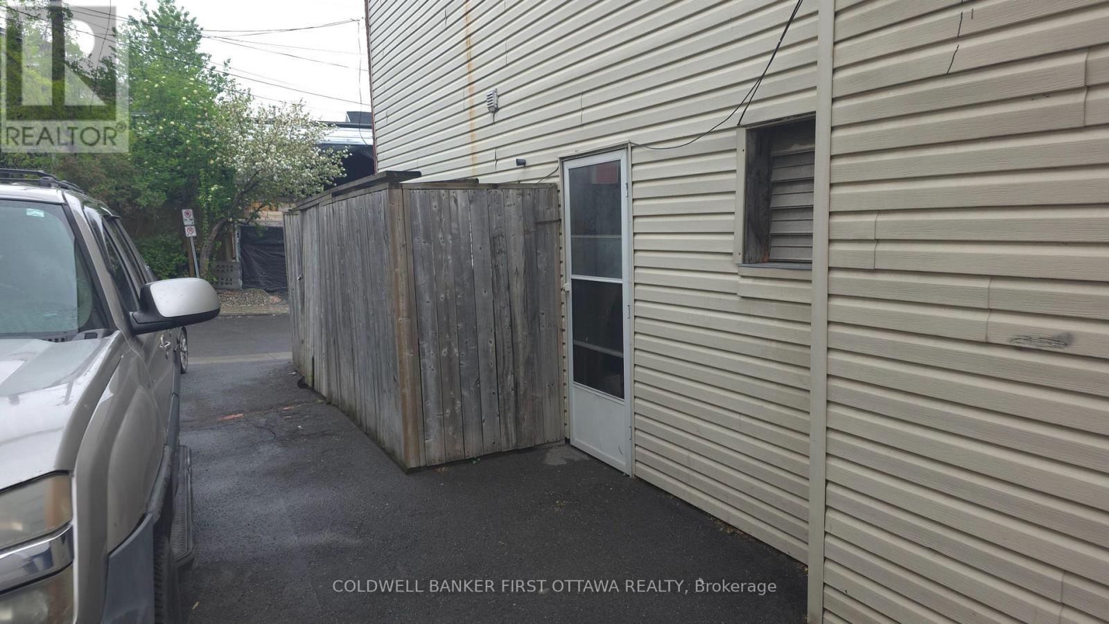 777 Somerset Street W Property Photo 13
