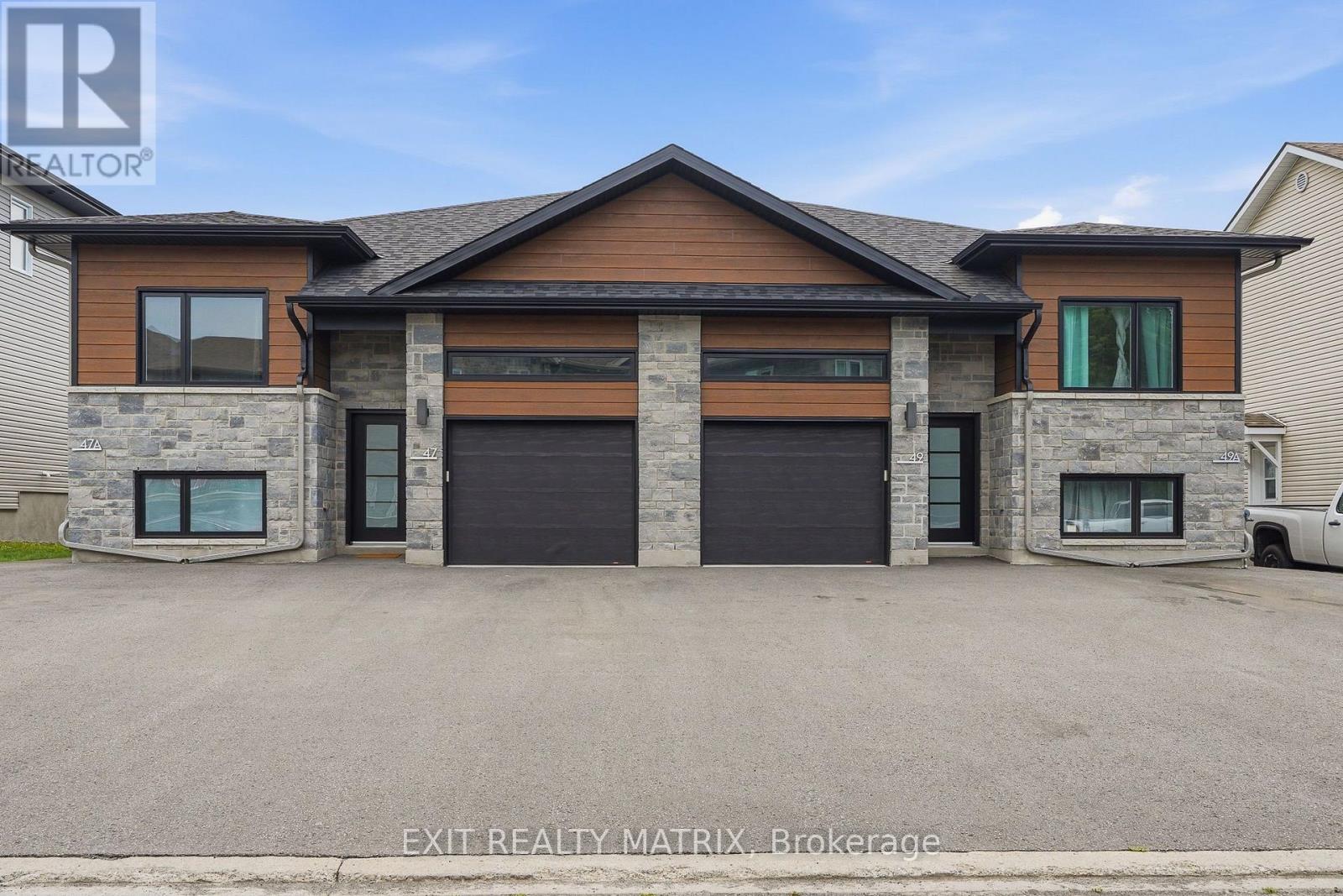 47 CAMBRIDGE STREET Property Photo 1