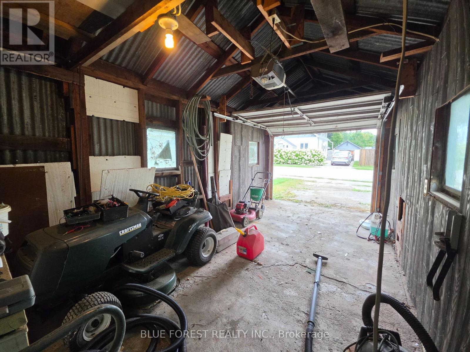 248 Ridout Street Property Photo 34