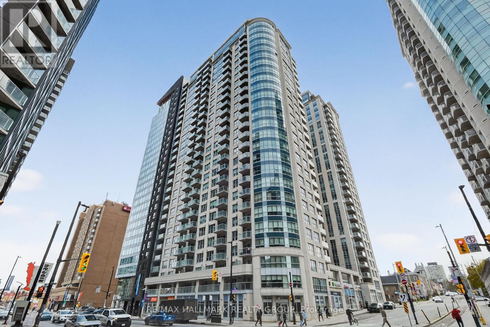 206 - 242 Rideau Street Property Photo 2